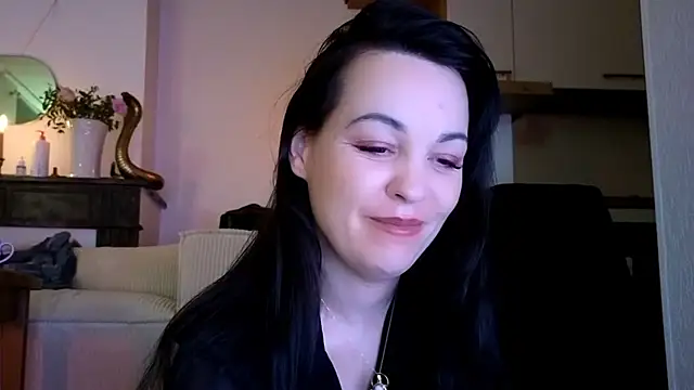 Snapshot of Lilie_romeo chatting on January 8, 3:50 pm Lilie romeo online show from January 8, 3:50 pm