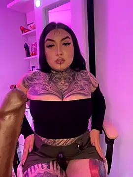 CloeeBeckam online show from October 8, 6:11 am