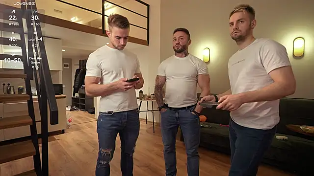 enjoy me online show from October 4, 3:43 pm