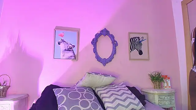 Snapshot of Ebony_D0ll chatting on November 8, 7:56 pm Ebony D0ll online show from November 8, 7:56 pm