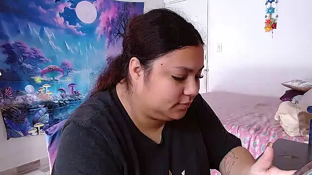 girl milk2 online show from December 23, 3:01 pm