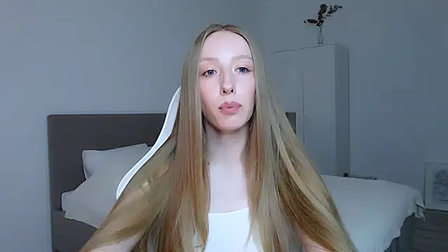 Snapshot of Luna_insniity chatting on September 27, 8:14 pm Luna insniity online show from September 27, 8:14 pm