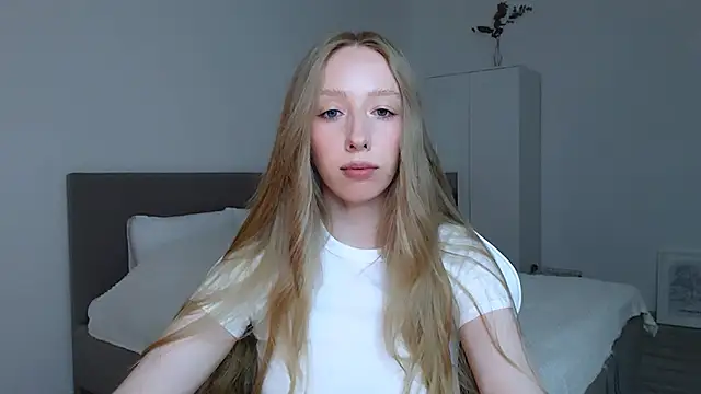 Snapshot of Luna_insniity chatting on October 11, 7:23 pm Luna insniity online show from October 11, 7:23 pm