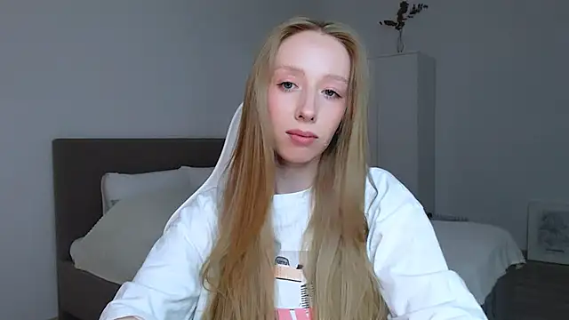 Snapshot of Luna_insniity chatting on October 12, 9:03 pm Luna insniity online show from October 12, 9:03 pm