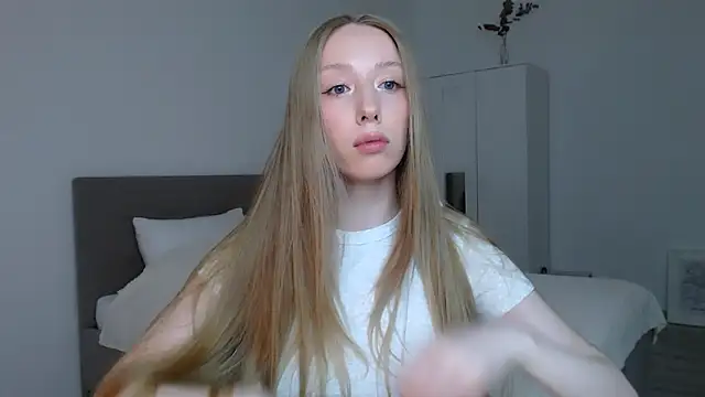 Snapshot of Luna_insniity chatting on November 2, 7:16 pm Luna insniity online show from November 2, 7:16 pm