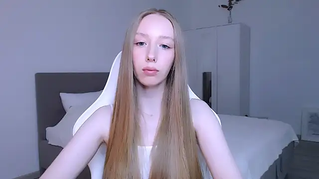 Snapshot of Luna_insniity chatting on November 20, 8:08 pm Luna insniity online show from November 20, 8:08 pm