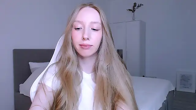 Snapshot of Luna_insniity chatting on November 21, 8:07 pm Luna insniity online show from November 21, 8:07 pm