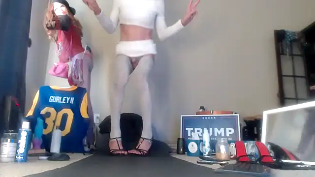 Taylorsexbot online show from January 1, 6:49 pm