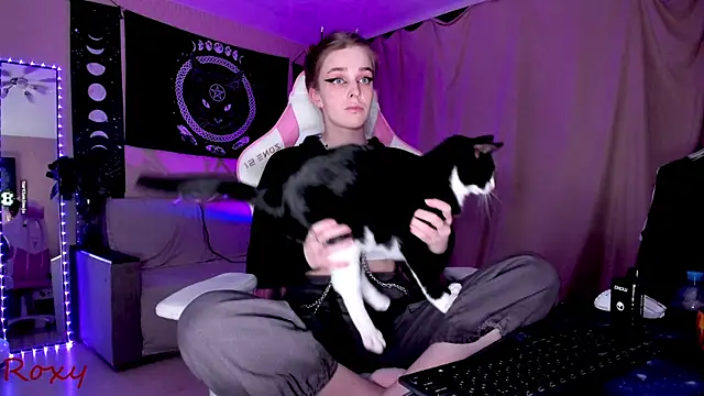 Snapshot of wet_dream_ chatting on February 17, 6:26 pm wet dream online show from February 17, 6:26 pm