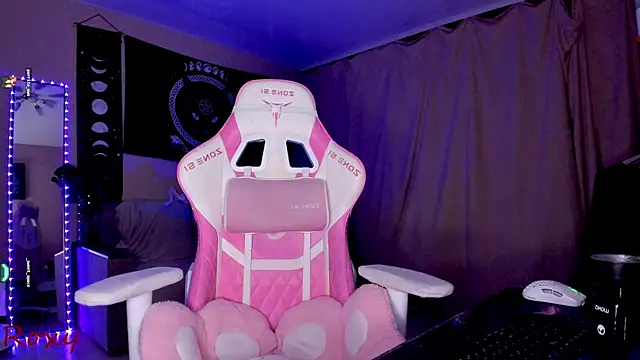 Snapshot of wet_dream_ chatting on February 21, 10:15 pm wet dream online show from February 21, 10:15 pm