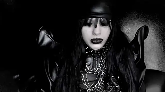 XXIOUX online show from March 26, 3:17 pm