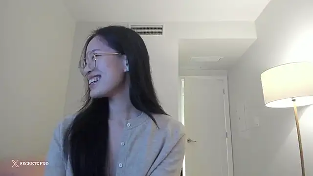 Snapshot of secretgirlfriendxo chatting on March 1, 7:08 am secretgirlfriendxo online show from March 1, 7:08 am