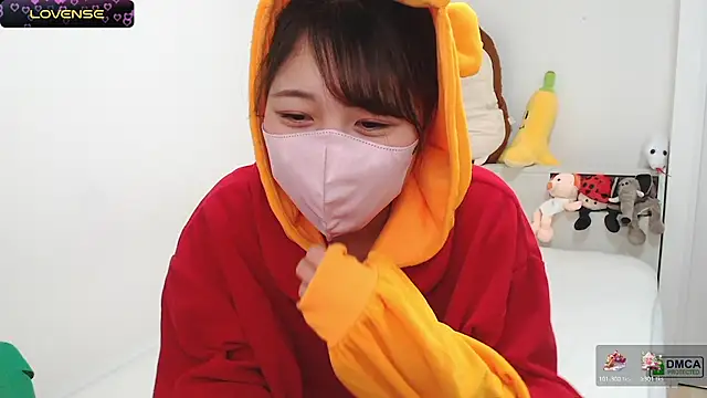 SUZU  online show from February 18, 1:00 pm