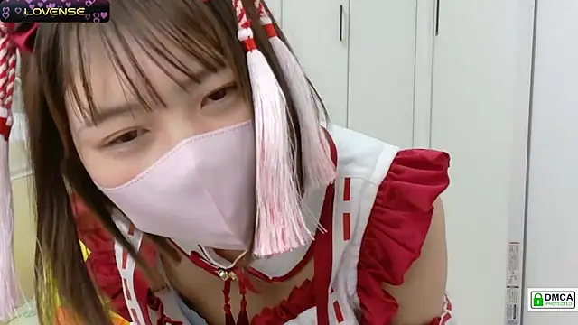 SUZU  online show from March 21, 8:40 pm