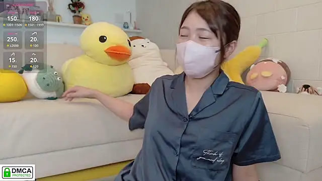 SUZU  online show from July 31, 10:09 pm