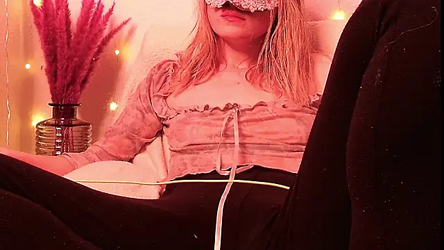 SecretAnni online show from January 2, 9:43 am