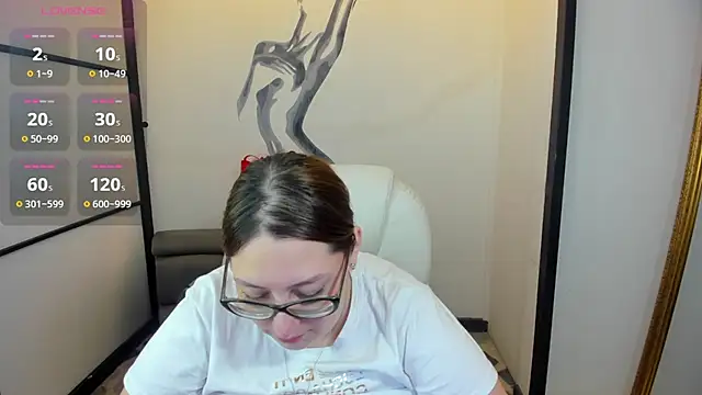 Snapshot of NiickyJones chatting on February 8, 10:29 pm NiickyJones online show from February 8, 10:29 pm