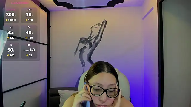 Snapshot of NiickyJones chatting on February 14, 12:51 am NiickyJones online show from February 14, 12:51 am