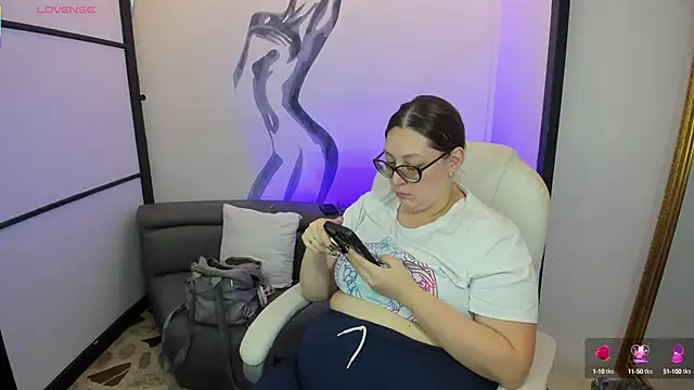 Snapshot of NiickyJones chatting on February 24, 9:52 pm NiickyJones online show from February 24, 9:52 pm