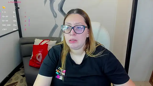 Snapshot of NiickyJones chatting on March 16, 3:17 pm NiickyJones online show from March 16, 3:17 pm