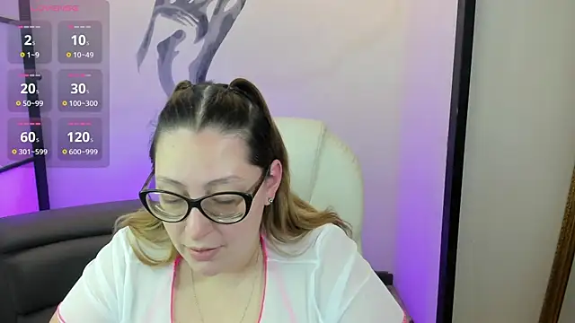 Snapshot of NiickyJones chatting on March 20, 10:29 pm NiickyJones online show from March 20, 10:29 pm