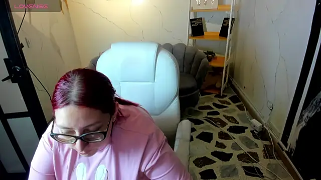 Snapshot of NiickyJones chatting on September 13, 9:14 pm NiickyJones online show from September 13, 9:14 pm