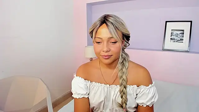 mollylogan1 online show from February 8, 7:48 am