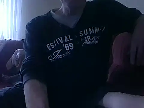 Snapshot of HornyRalfi55 chatting on December 6, 1:11 pm HornyRalfi55 online show from December 6, 1:11 pm