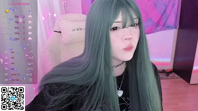 SelenaCute online show from May 13, 6:00 am