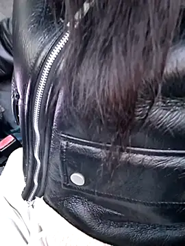 Silvia Zeno online show from February 10, 8:02 pm