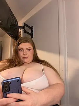 lilmama69900 online show from June 27, 9:03 am