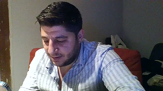 Snapshot of erkekkkadam chatting on April 8, 11:27 pm erkekkkadam online show from April 8, 11:27 pm