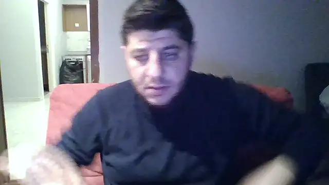 Snapshot of erkekkkadam chatting on April 10, 8:35 pm erkekkkadam online show from April 10, 8:35 pm