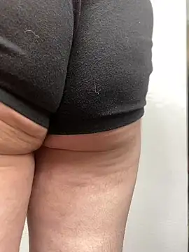 Snapshot of ft2022W chatting on March 16, 6:55 pm ft2022W online show from March 16, 6:55 pm