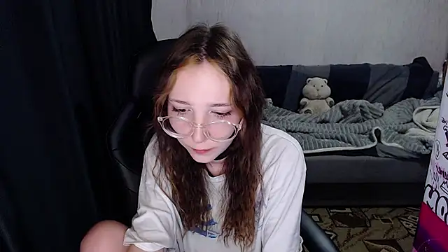 AmeliaKamishiro online show from October 5, 8:01 am