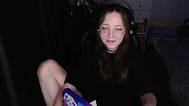 AmeliaKamishiro online show from November 30, 1:04 pm