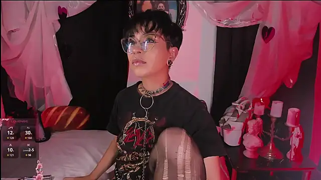 Snapshot of kitty_roxy chatting on March 14, 5:48 am kitty roxy online show from March 14, 5:48 am