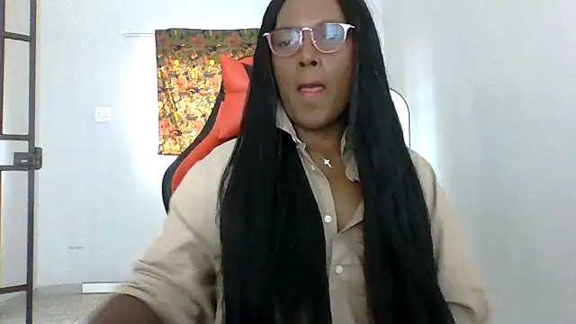 Snapshot of Malaika_Nkosi chatting on July 12, 9:33 am Malaika Nkosi online show from July 12, 9:33 am
