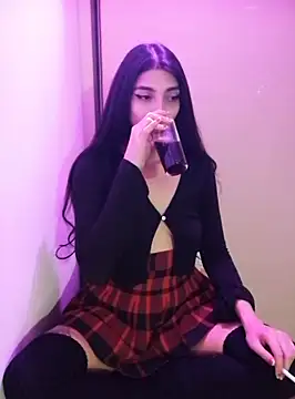 Felicia smok3 online show from December 5, 4:20 am