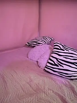 Felicia smok3 online show from December 27, 1:00 am