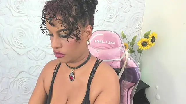 pamela guzmaan online show from December 16, 6:38 pm