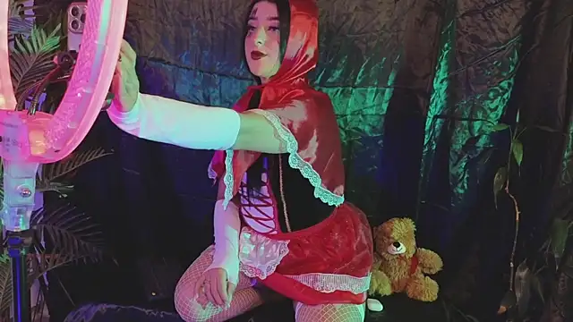 Snapshot of _Linoshka_1 chatting on October 11, 8:51 pm Linoshka 1 online show from October 11, 8:51 pm