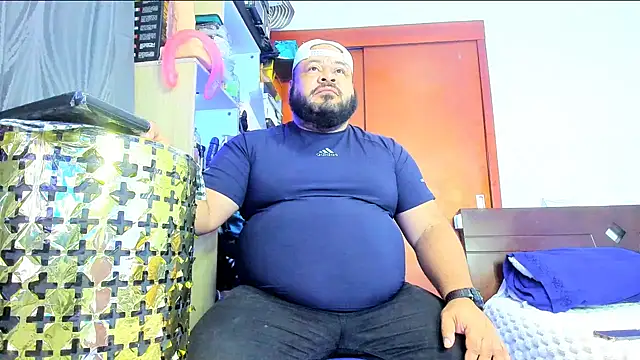 Snapshot of Latino_bigcock chatting on July 12, 7:38 pm Latino bigcock online show from July 12, 7:38 pm