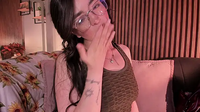 Eva Macalliter online show from June 14, 3:08 am