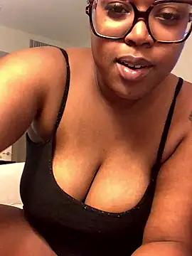 Snapshot of SweetHoneyBunz chatting on January 14, 4:51 am SweetHoneyBunz online show from January 14, 4:51 am