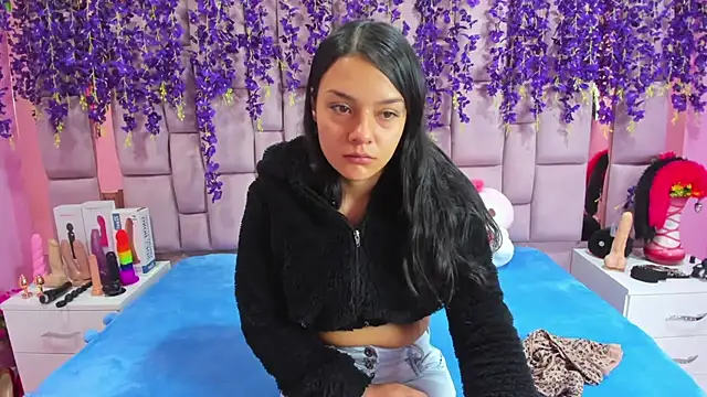 Bich Anal  online show from January 29, 1:38 pm