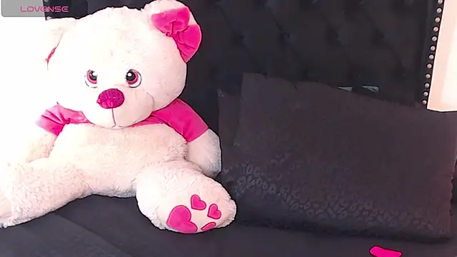GreatBIG BOOBS Nina online show from January 30, 9:36 pm
