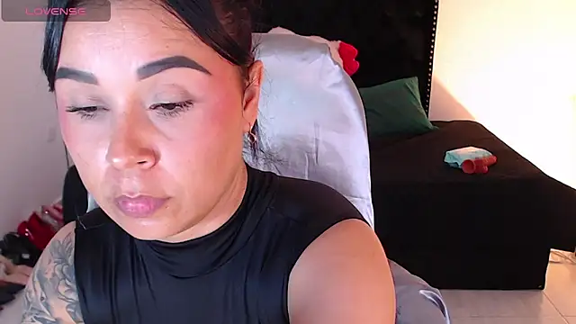 GreatBIG BOOBS Nina online show from February 13, 9:17 pm