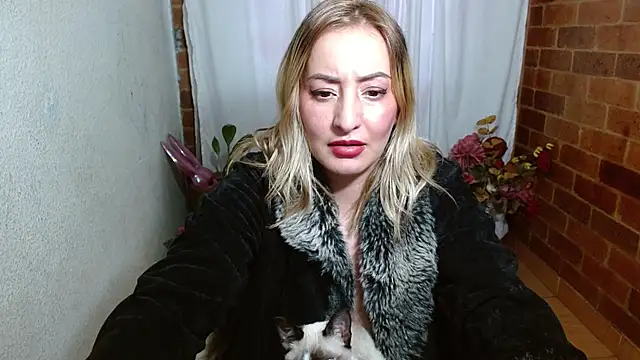 rashellroses22 online show from January 8, 10:37 pm