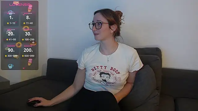 Snapshot of samarakayako chatting on December 27, 2:04 am samarakayako online show from December 27, 2:04 am